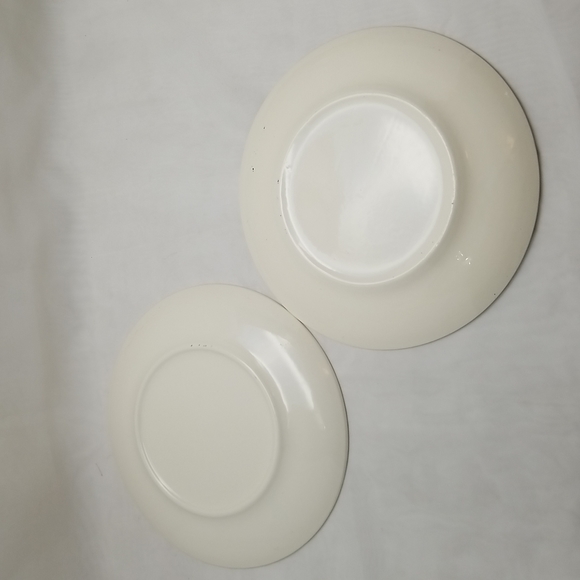 Blue Willow Dinner Plates - Picture 3 of 14